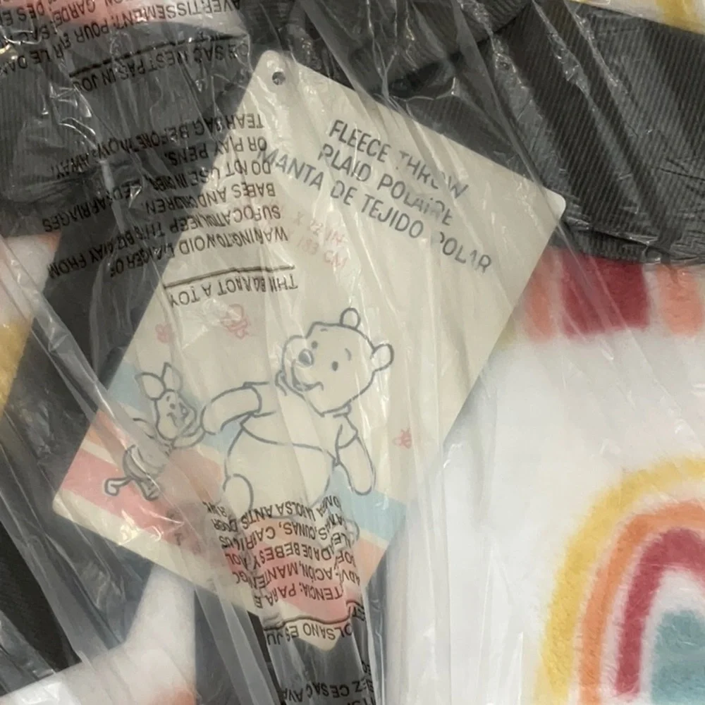 Disney Parks Winnie The Pooh and Piglet Be Kind Throw Blanket NEW WITH TAGS!